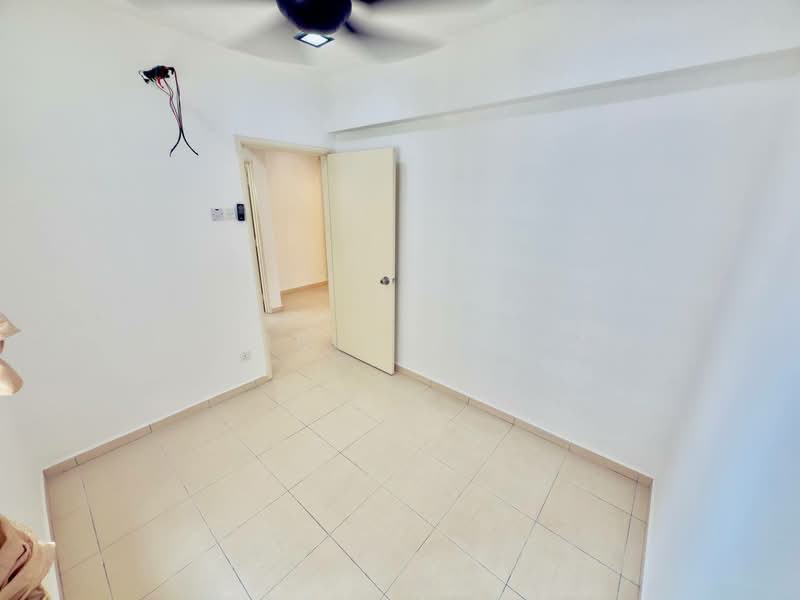 Service Residence for Sale at Beverly Tower @ Plaza Medan Putra - Khairul Zainal - Interior - PropertyGuru.com.my