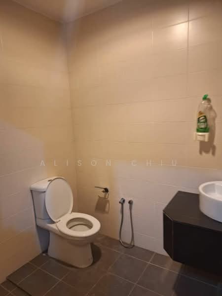 3-storey Terraced House for Rent in Perdana Residence 2 (Batu Caves) - Alison Chiu - Bathroom - PropertyGuru.com.my