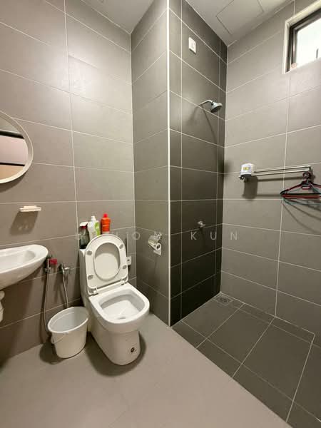 Shop / Office for Rent in Austin (Johor Bahru) - U Hon Kun - Bathroom - PropertyGuru.com.my