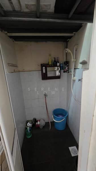 1-storey Terraced House for Sale in Taman Dahlia (Tampoi) - Serene Low - PropertyGuru.com.my