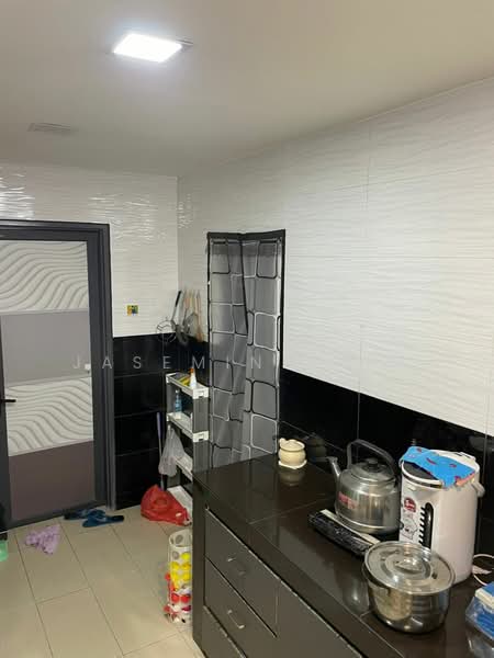Laman Rimbunan untuk Untuk Dijual - RM 1,980,000, Mac 2026 - Kitchen - PropertyGuru.com.my