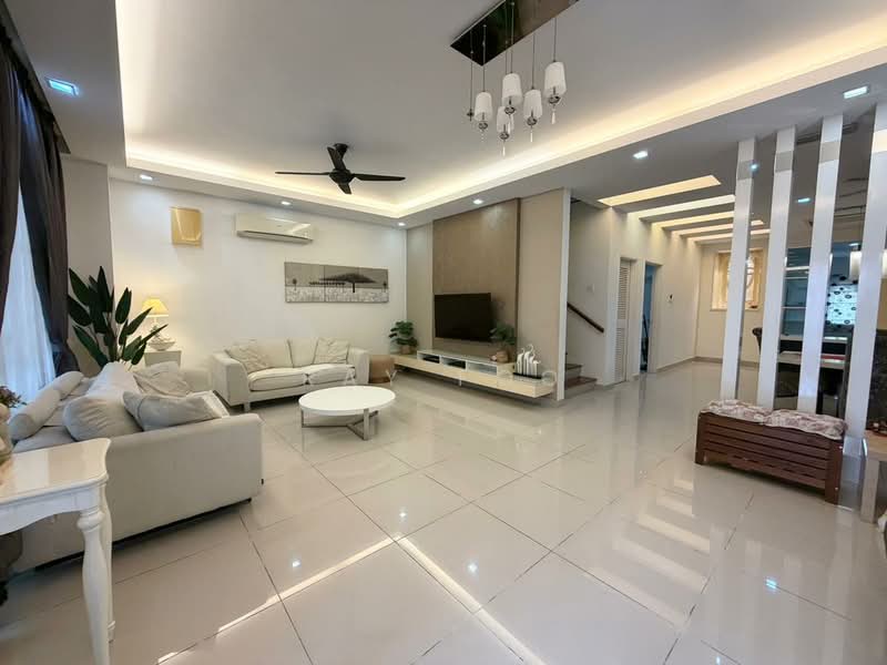 2-storey Terraced House for Sale in Mahkota Cheras (Cheras) - Ray Foo - Living Room - PropertyGuru.com.my
