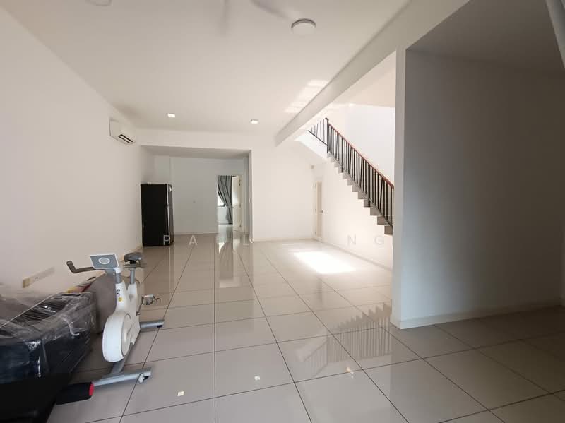 2-storey Terraced House for Sale in 16 Sierra (Puchong) - Paul Wong - Living Room - PropertyGuru.com.my