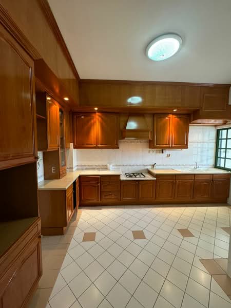 Condominium for Rent at Regal Villa - Desmond Low - Kitchen - PropertyGuru.com.my
