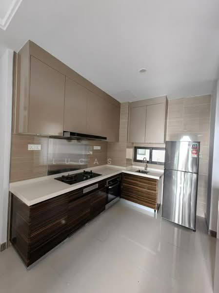 R&F Princess Cove Phase 2-Seine Region untuk Untuk Disewa - RM 3,000 /bulan, Mac 2026 - Kitchen - PropertyGuru.com.my