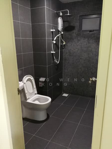 Condominium for Rent at Parkhill Residence - Yong Weng Kong - Bathroom - PropertyGuru.com.my