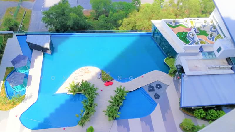 Condominium for Rent at Parkhill Residence - Yong Weng Kong - Pool - PropertyGuru.com.my