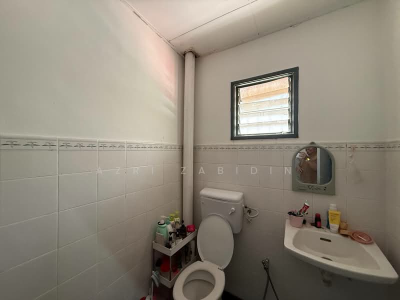 Bandar Puncak Alam untuk Untuk Dijual - RM 380,000, Apr 2026 - Bathroom - PropertyGuru.com.my