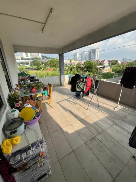 3-storey Terraced House for Sale in Bandar Kajang (Kajang) - Kent Chong - Balcony - PropertyGuru.com.my