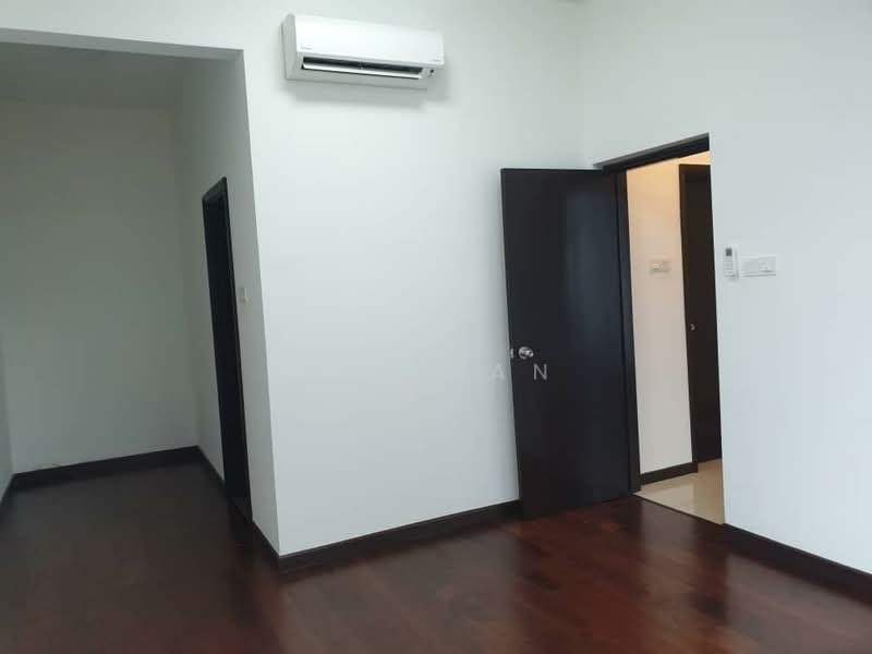 Service Residence for Sale at Molek Regency - Win Tan - Interior - PropertyGuru.com.my
