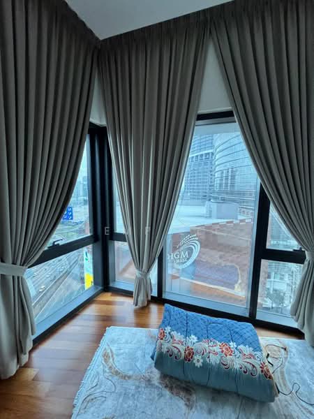 Sapphire Paradigm untuk Untuk Disewa - RM 5,500 /bulan, Mac 2026 - Master Room Facing View - PropertyGuru.com.my