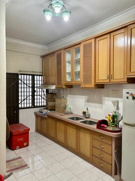 Taman Bukit Minyak untuk Untuk Dijual - RM 516,000, Mac 2026 - Kitchen - PropertyGuru.com.my