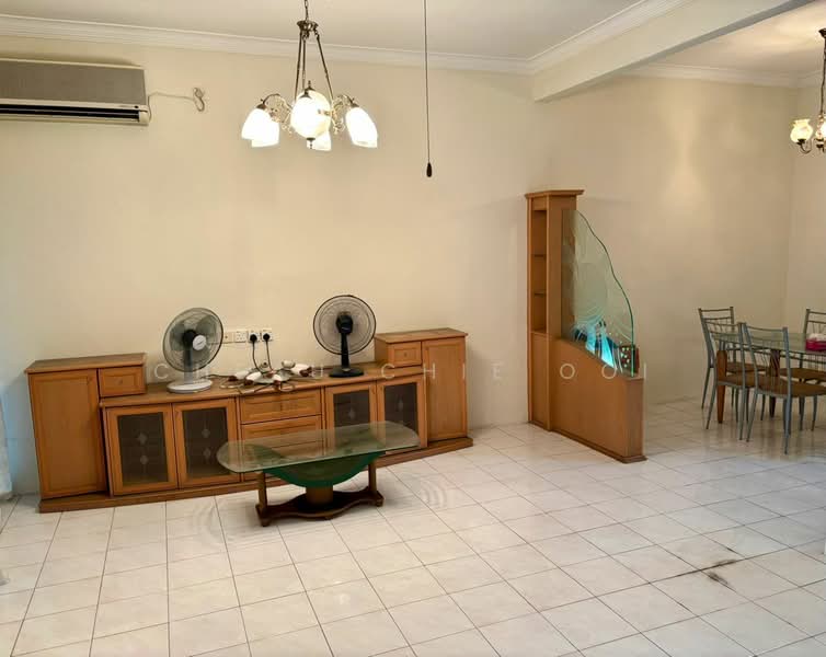 Taman Bukit Minyak untuk Untuk Dijual - RM 516,000, Mac 2026 - Living Room - PropertyGuru.com.my