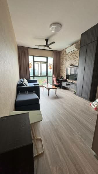 Crescent Bay Suites (Teluk Bayu) untuk Untuk Disewa - RM 2,300 /bulan, Mac 2026 - Living Room - PropertyGuru.com.my