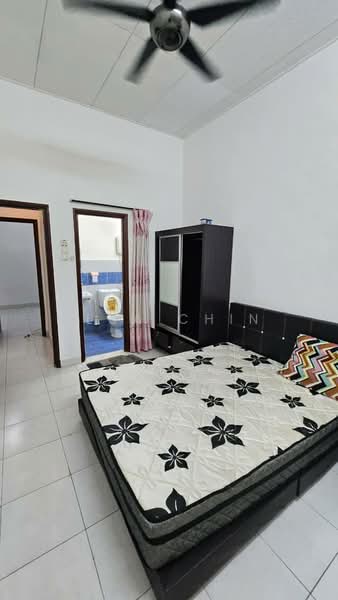 1.5-storey Terraced House for Sale in Taman Bestari Indah (Ulu Tiram) - Ilsa Chin - Bedroom - PropertyGuru.com.my