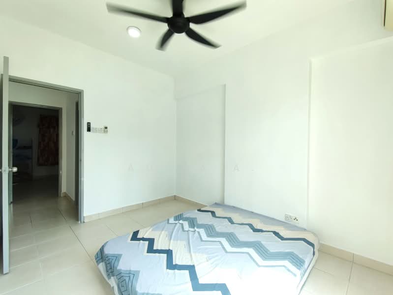 Service Residence for Sale at D'Alamanda - Aulya A. - Bedroom - PropertyGuru.com.my