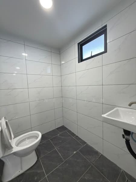 1-storey Terraced House for Sale in Taman Desa Skudai (Skudai) - Erness Tan - Bathroom - PropertyGuru.com.my