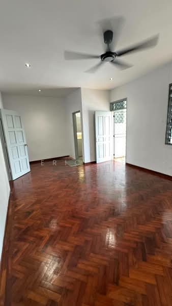 2-storey Terraced House for Sale in Perling (Johor) - Eric Lee - Living Room - PropertyGuru.com.my