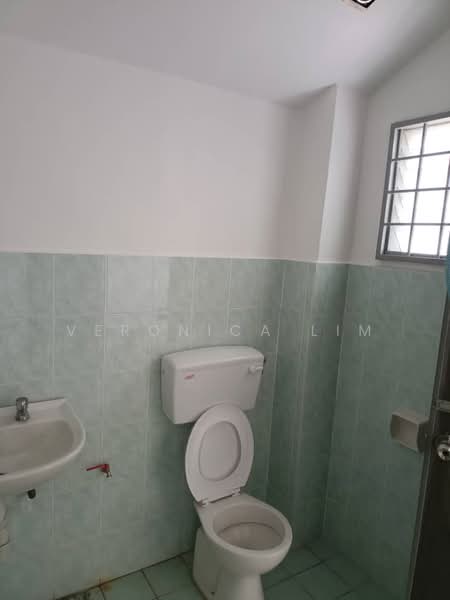 Bandar Mahkota Cheras untuk Untuk Disewa - RM 1,500 /bulan, Mac 2026 - Bathroom - PropertyGuru.com.my