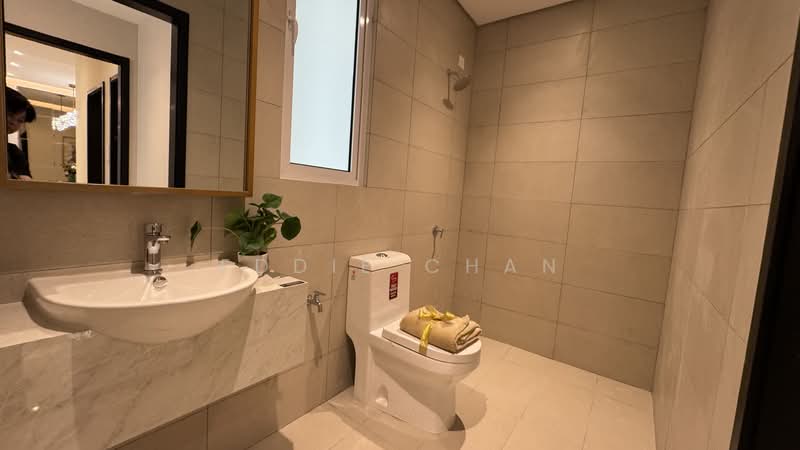 Service Residence for Sale at Vista Tiara (MBW Bay) - Eddie Chan - Bathroom - PropertyGuru.com.my