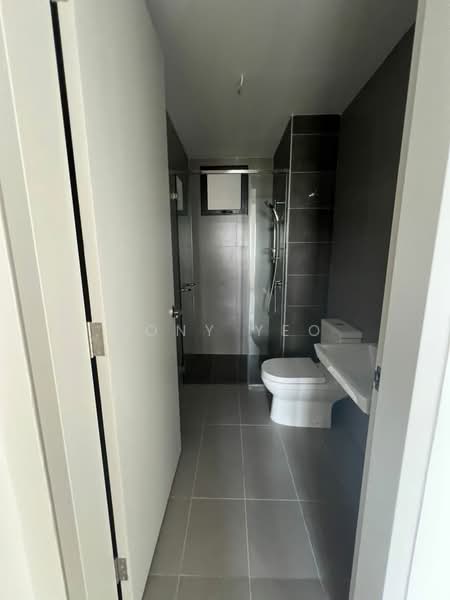 Service Residence for Rent at Sunway Belfield - Rony Yeo - Bathroom - PropertyGuru.com.my