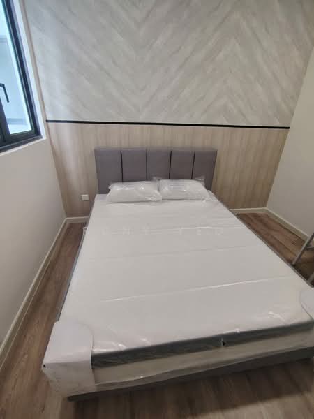 Servis Apartment untuk Disewa di Sunway Belfield - Rony Yeo - Bedroom - PropertyGuru.com.my