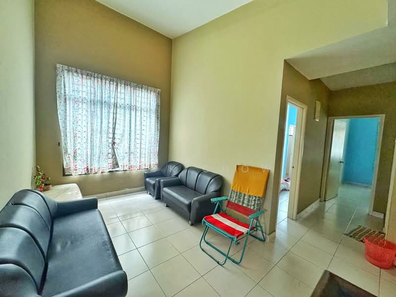 2-storey Terraced House for Sale in Taman Seri Austin (Tebrau) - Zack Chow - Living Room - PropertyGuru.com.my