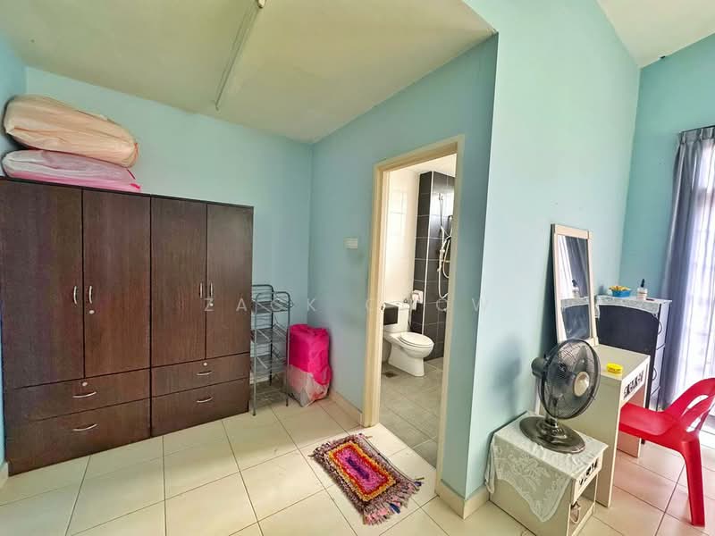 2-storey Terraced House for Sale in Taman Seri Austin (Tebrau) - Zack Chow - Bedroom - PropertyGuru.com.my