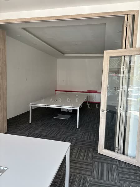 Shop / Office for Rent in Taman Semabok (Melaka City) - Hardeen Sirajudeen - Interior - PropertyGuru.com.my