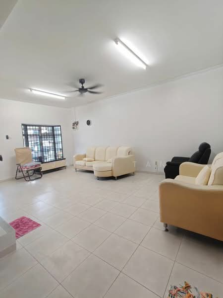 2-storey Terraced House for Sale in Skudai (Johor) - Jason Tan - Living Room - PropertyGuru.com.my