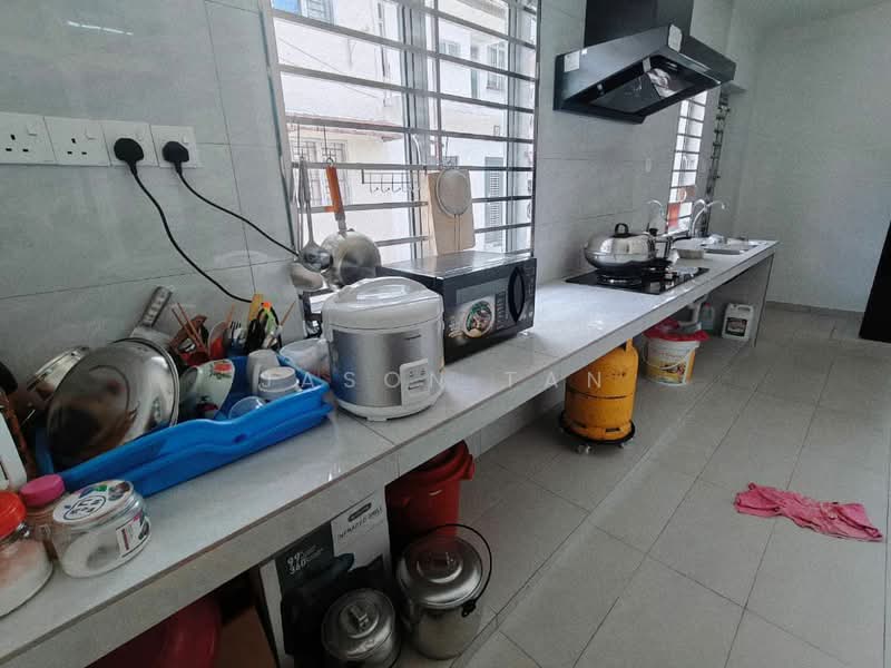 2-storey Terraced House for Sale in Skudai (Johor) - Jason Tan - Kitchen - PropertyGuru.com.my