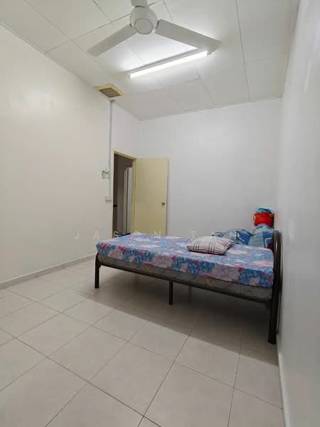 2-storey Terraced House for Sale in Skudai (Johor) - Jason Tan - Bedroom - PropertyGuru.com.my