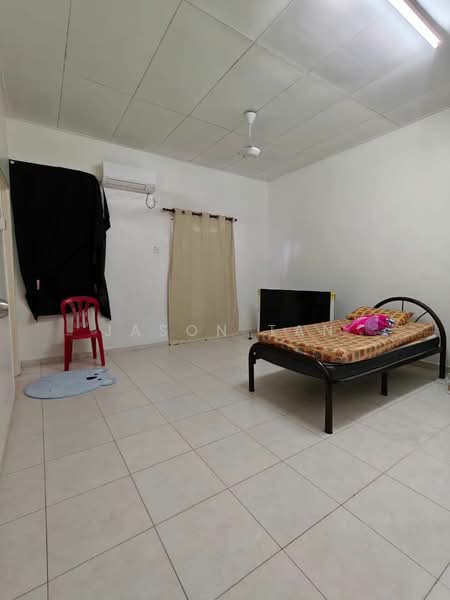 2-storey Terraced House for Sale in Skudai (Johor) - Jason Tan - Bedroom - PropertyGuru.com.my