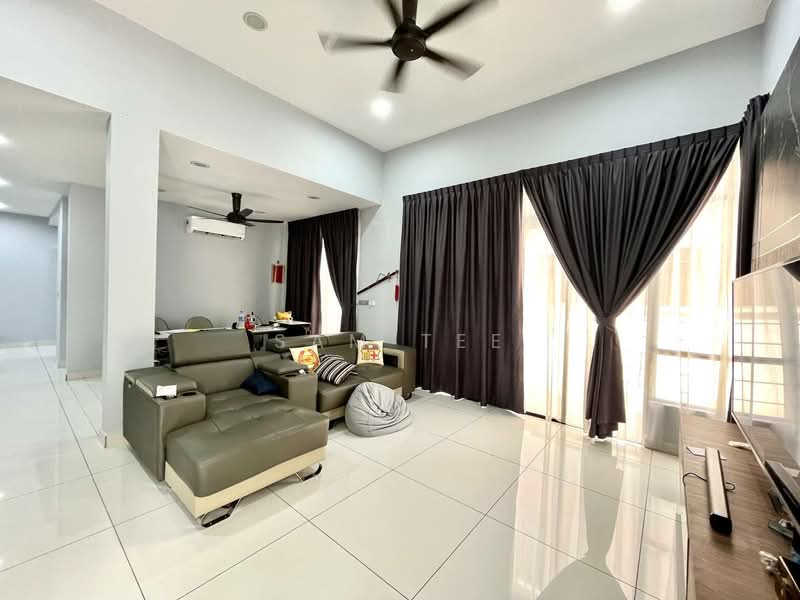 Cluster House for Sale in Horizon Hills (Iskandar Puteri (Nusajaya)) - Sam Tee - Living Room - PropertyGuru.com.my