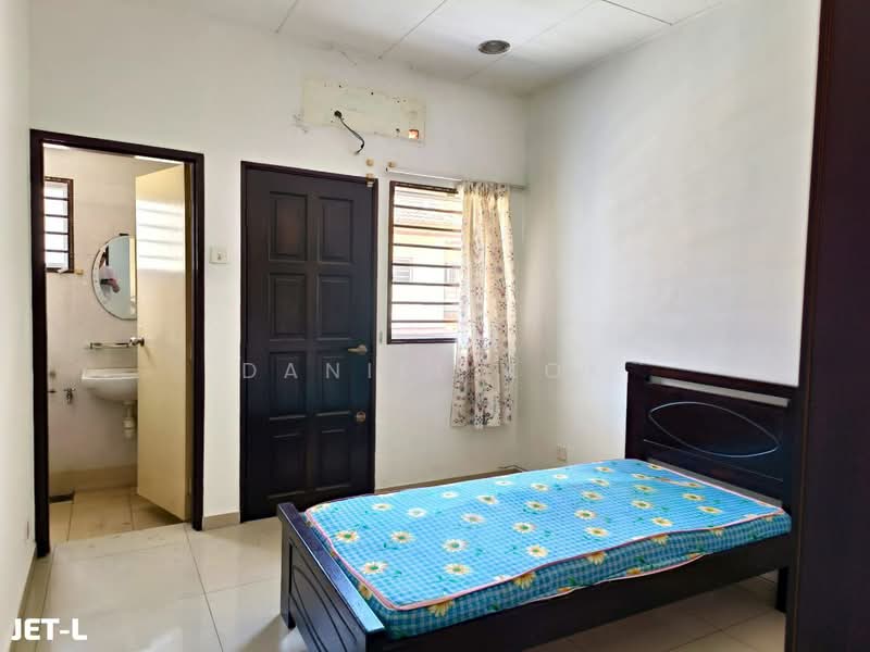 2-storey Terraced House for Sale in Setia Impian (Setia Alam) - Daniel Kok - Bedroom - PropertyGuru.com.my