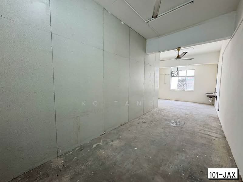 Shop for Sale in Bandar Baru Klang (Klang) - KC Tang - Interior - PropertyGuru.com.my