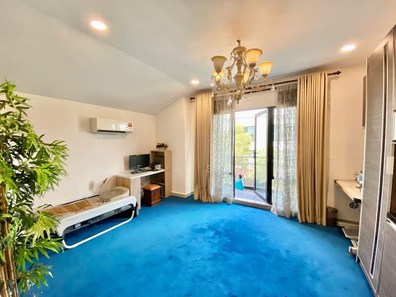 Rumah Teres 2.5 Tingkat untuk Dijual di Shah Alam (Selangor) - Reena Sarif - Study - PropertyGuru.com.my