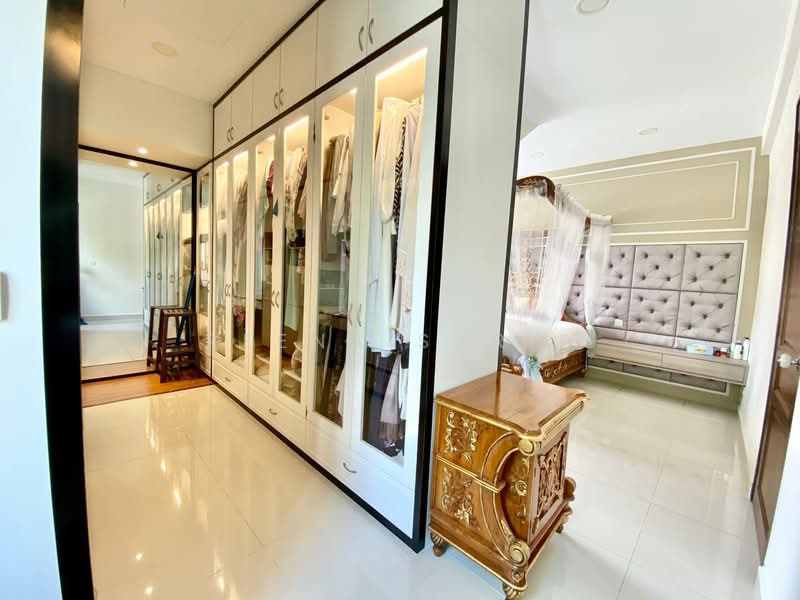 Rumah Teres 2.5 Tingkat untuk Dijual di Shah Alam (Selangor) - Reena Sarif - Master Bedroom - PropertyGuru.com.my