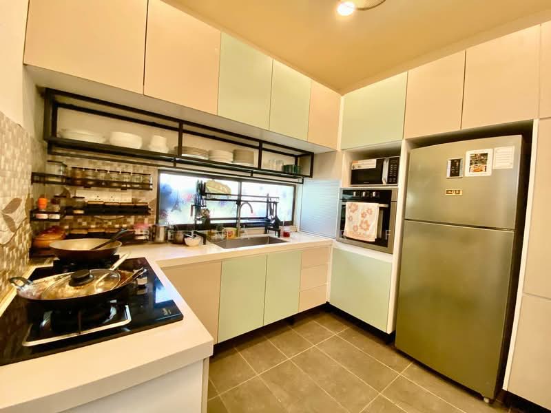 Rumah Teres 2.5 Tingkat untuk Dijual di Shah Alam (Selangor) - Reena Sarif - Kitchen - PropertyGuru.com.my