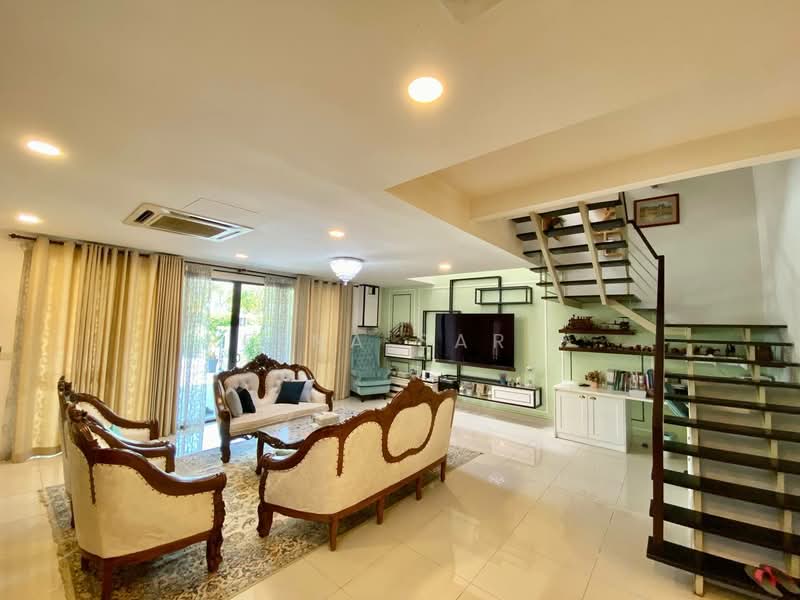 Rumah Teres 2.5 Tingkat untuk Dijual di Shah Alam (Selangor) - Reena Sarif - Living Room - PropertyGuru.com.my