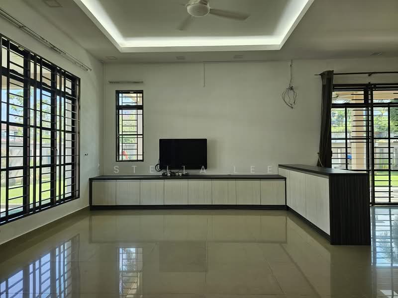 Rumah Berkembar untuk Dijual di Bandar Sungai Long (Selangor) - Stella Lee - Living Room - PropertyGuru.com.my