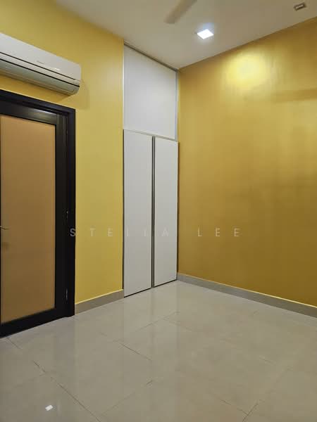 Rumah Berkembar untuk Dijual di Bandar Sungai Long (Selangor) - Stella Lee - GF room - PropertyGuru.com.my
