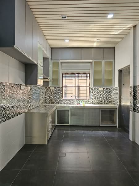 Rumah Berkembar untuk Dijual di Bandar Sungai Long (Selangor) - Stella Lee - Kitchen - PropertyGuru.com.my