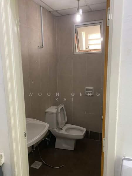 Kedai / Pejabat untuk Dijual di Pju 5 (Kota Damansara) - Woon Geng Kai - Bathroom - PropertyGuru.com.my