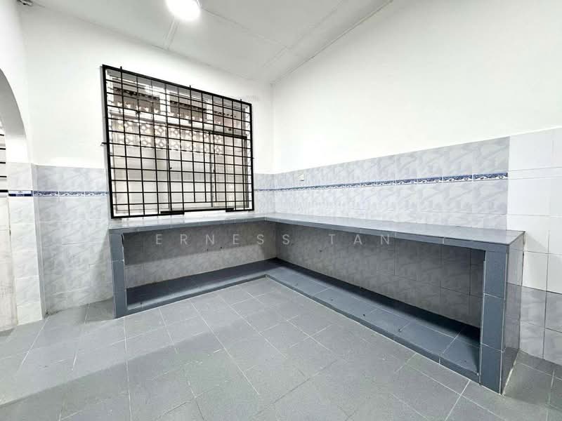 1-storey Terraced House for Sale in Taman Universiti (Skudai) - Erness Tan - Kitchen - PropertyGuru.com.my