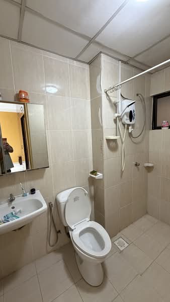 Condominium for Rent at Royal Domain Sri Putramas 2 - Ken . - Bathroom - PropertyGuru.com.my