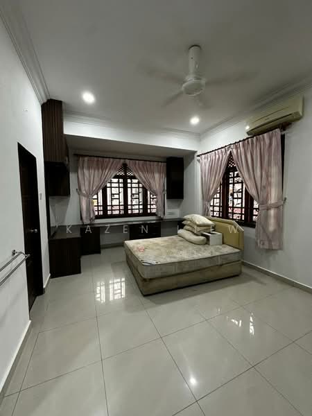 Semi-Detached House for Rent in Kajang (Selangor) - Kazen Liew - Bedroom - PropertyGuru.com.my