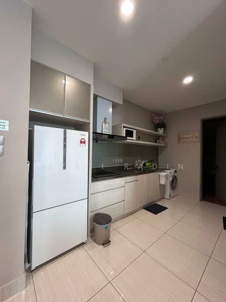 Service Residence for Rent at Serviced Residence @ Shaftsbury Putrajaya - Izzati Radin - Kitchen - PropertyGuru.com.my