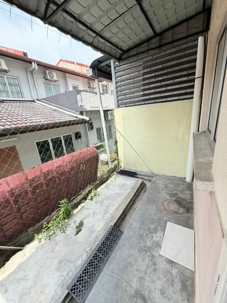 2-storey Terraced House for Rent in Bandar Putra Permai (Seri Kembangan) - Ken Leong - Exterior - PropertyGuru.com.my