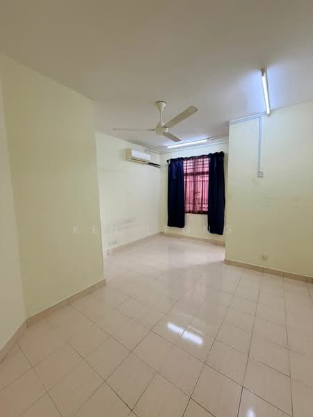 2-storey Terraced House for Rent in Bandar Putra Permai (Seri Kembangan) - Ken Leong - Interior - PropertyGuru.com.my